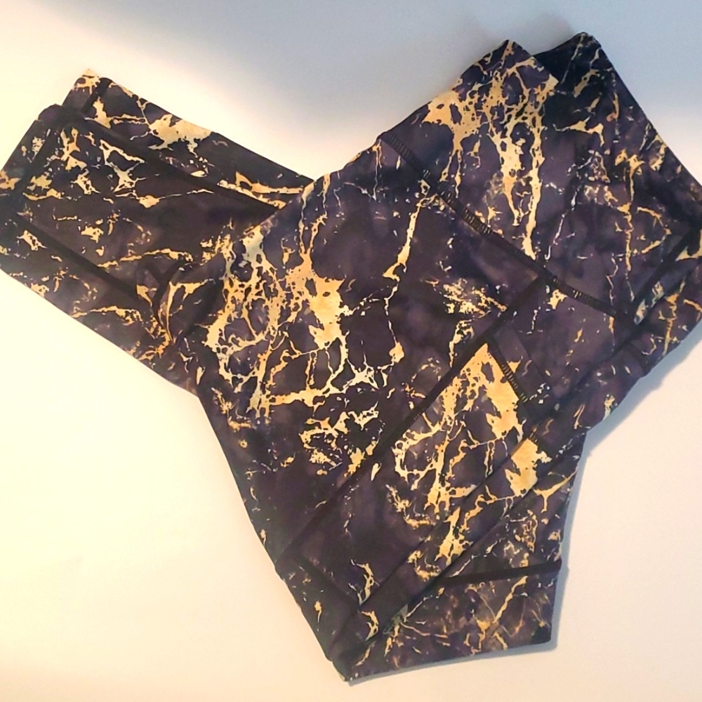 CVG workout leggings